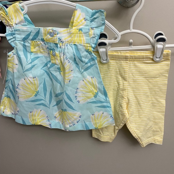Carter's Other - Baby Girl Top and Leggings Set 💛2 for 10💛